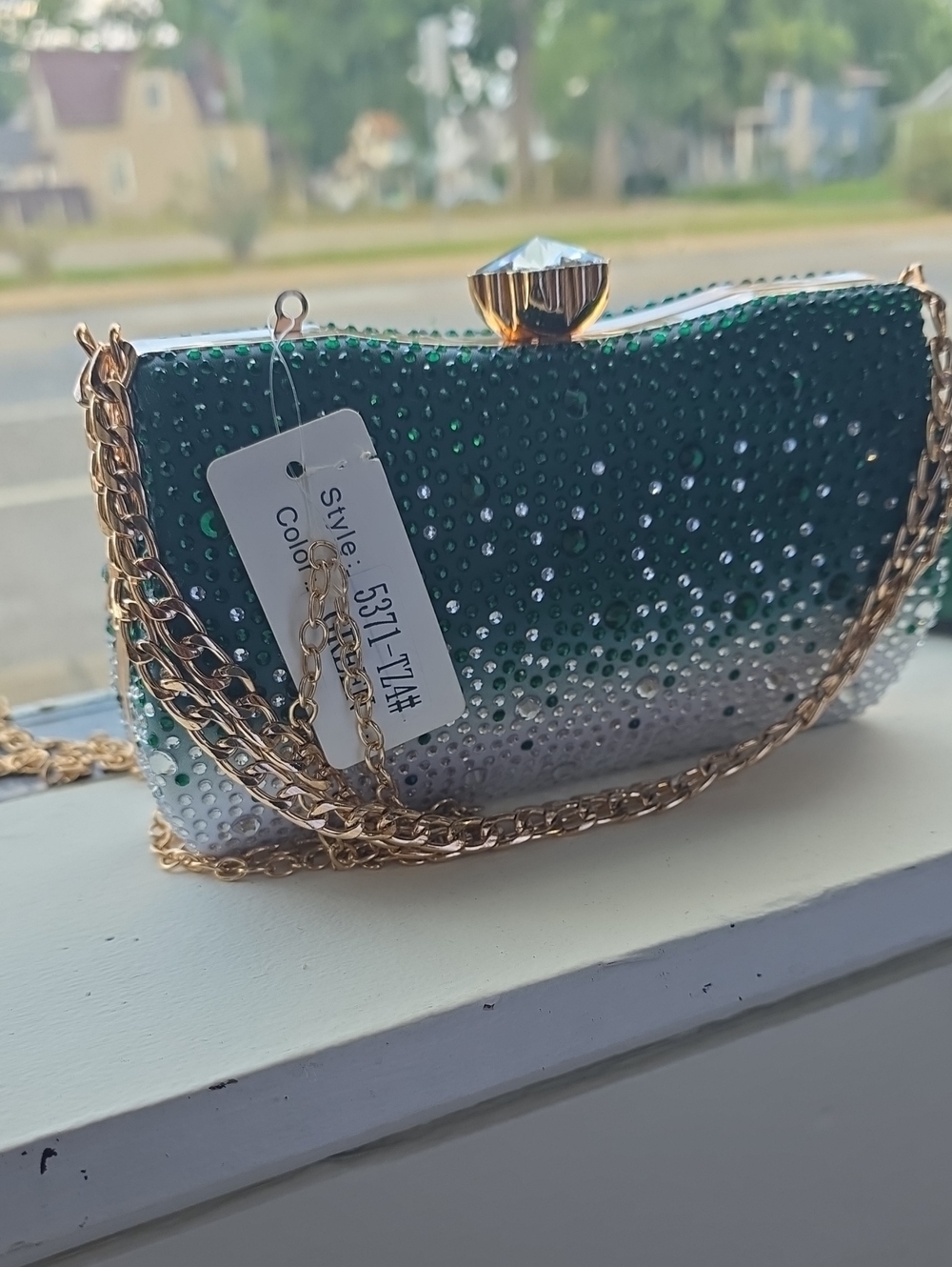 Elegant Green Ombre Crystal Evening Clutch with Gold Chain